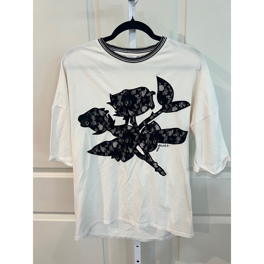Guess Womens White Floral Lace Applique T-Shirt Striped Neck High-Low Top